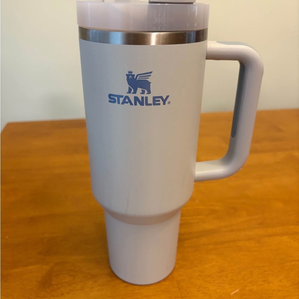 40 oz Stanley White Travel Mug with Handle